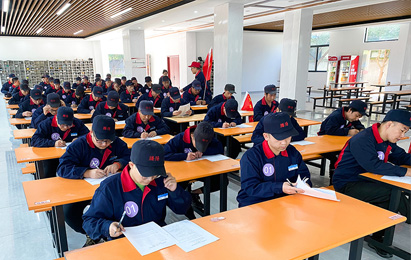 以賽促學(xué)，共同進(jìn)步